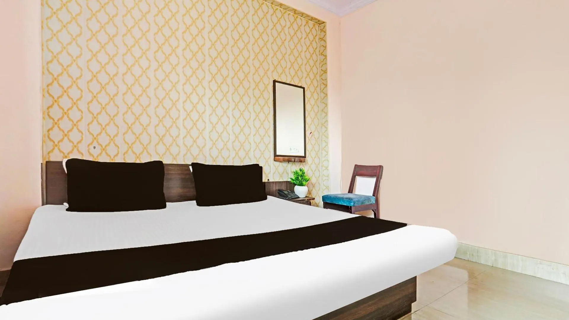 ***  Hotel O Arvi Guest House Varanasi India