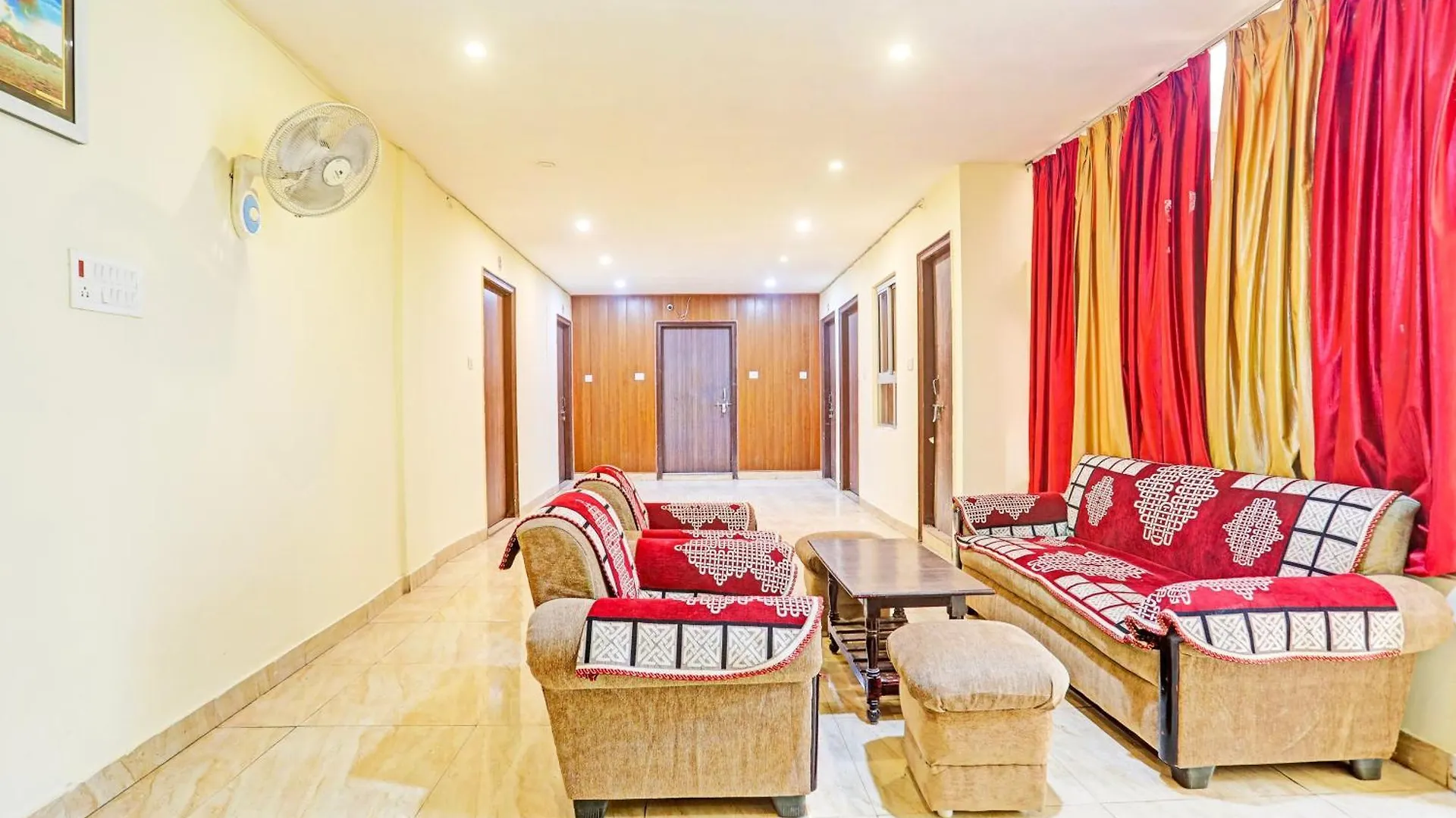 Hotel O Arvi Guest House Varanasi