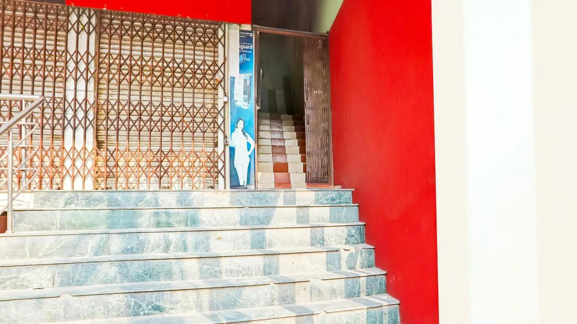 Hotel O Arvi Guest House Varanasi