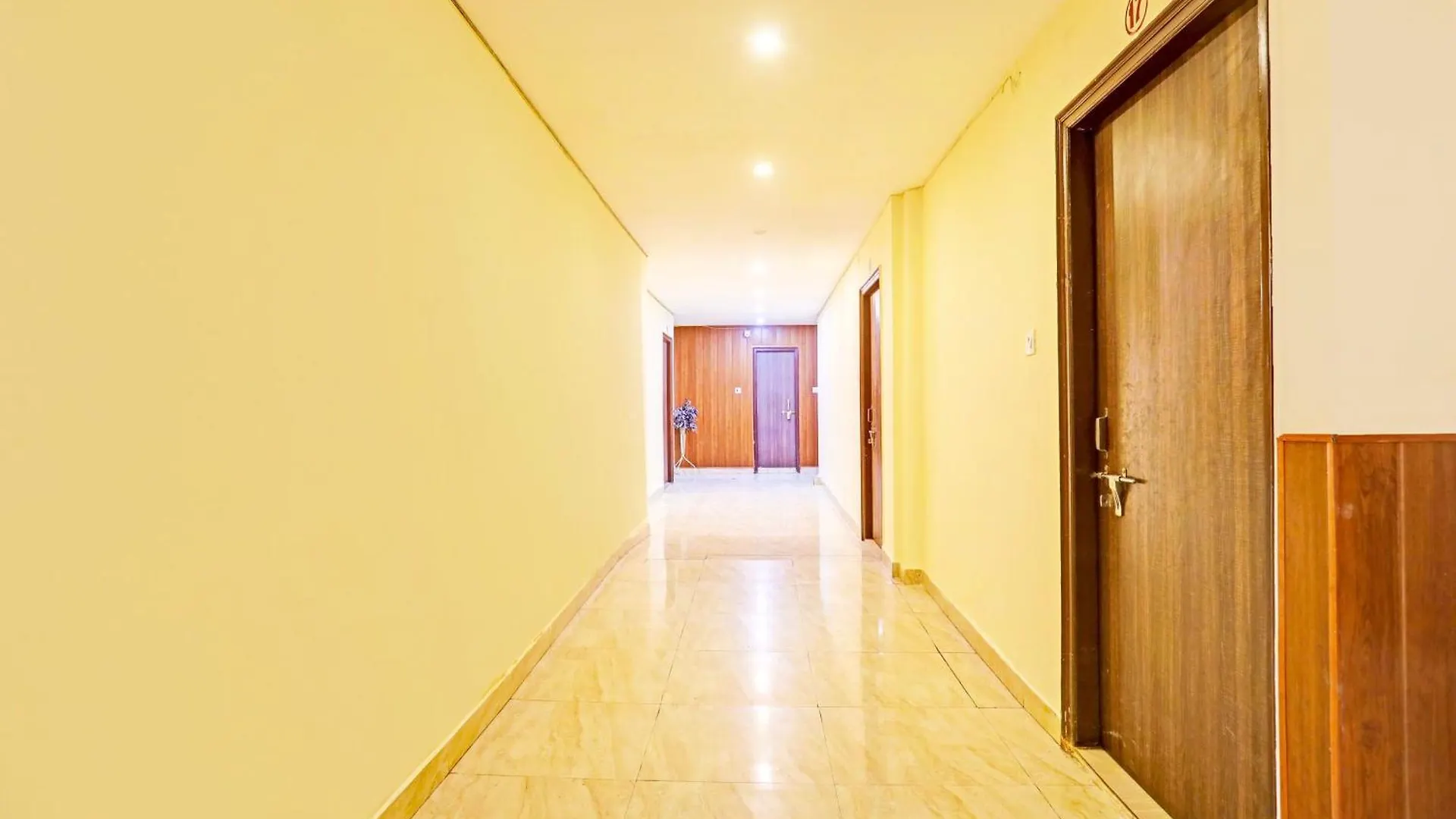 Hotel O Arvi Guest House Varanasi 3*,  India