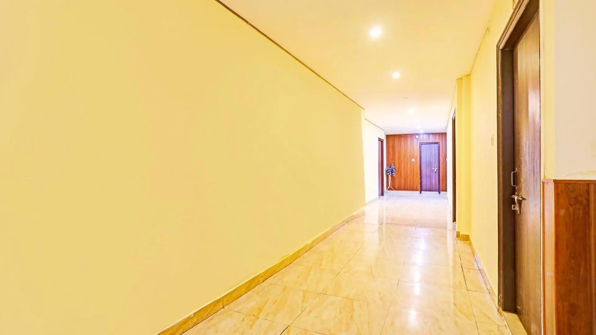 ***  Hotel O Arvi Guest House Varanasi India